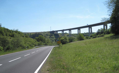 Autobahnbrcke "Talbrcke Schwarza" in der Nhe von Khndorf
